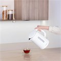 Чайник SCARLETT SC-EK21S31, 1,5 л, 2200 Вт, закрытый нагревательный элемент, двойные стенки, белый 457209